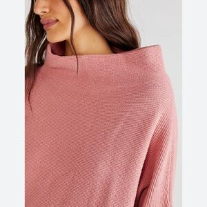 EUC size large Free People Ottoman sweater. No rips, stains or holes.